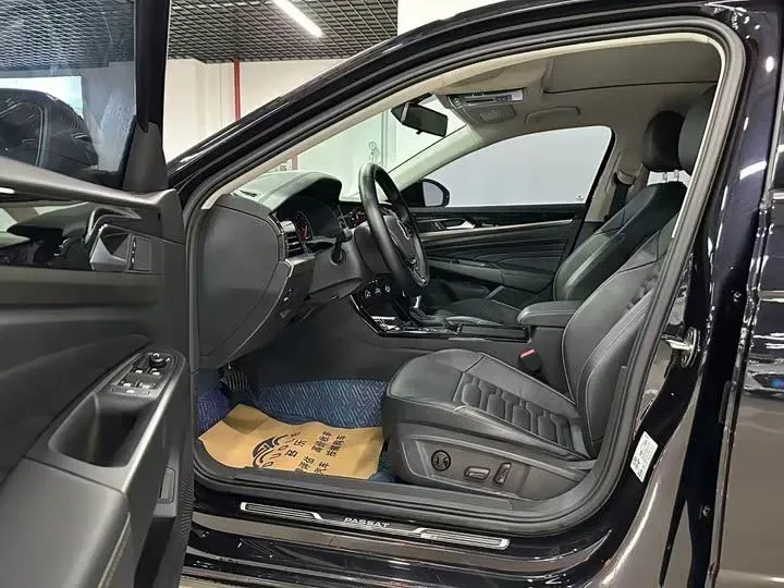 2021 Volkswagen Passat 2.0T 186HP L4 7DCT,autocango,china used car exporter,china ev exporter,chinese used car exporter,chinese used ev exporter