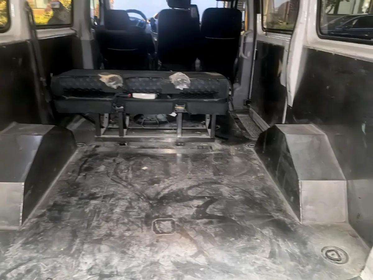 2018 MAXUS XinTu V80 2.5T 136HP L4 6MT,autocango,china used car exporter,china ev exporter,chinese used car exporter,chinese used ev exporter