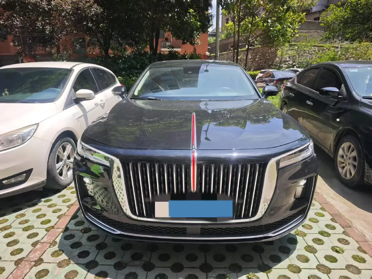 2022 HongQi H9 2.0T 252HP L4 7DCT,autocango,china used car exporter,china ev exporter,chinese used car exporter,chinese used ev exporter