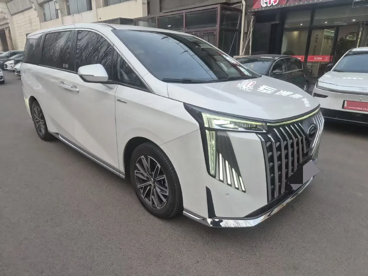 2024 GAC Trumpchi M8 2.0T 252HP L4 8AT,autocango,china used car exporter,china ev exporter,chinese used car exporter,chinese used ev exporter