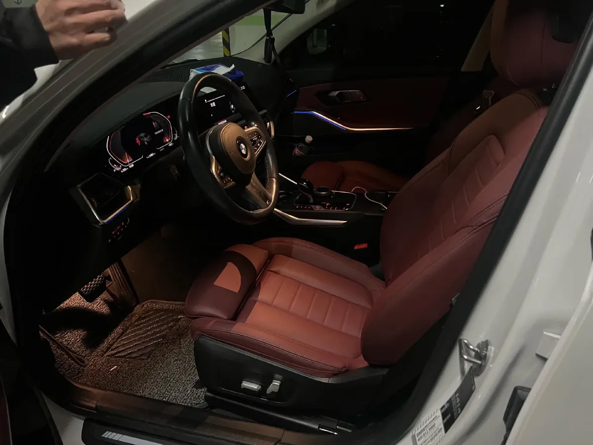 2022 BMW 3 Series 2.0T 184HP L4 8AT,autocango,china used car exporter,china ev exporter,chinese used car exporter,chinese used ev exporter