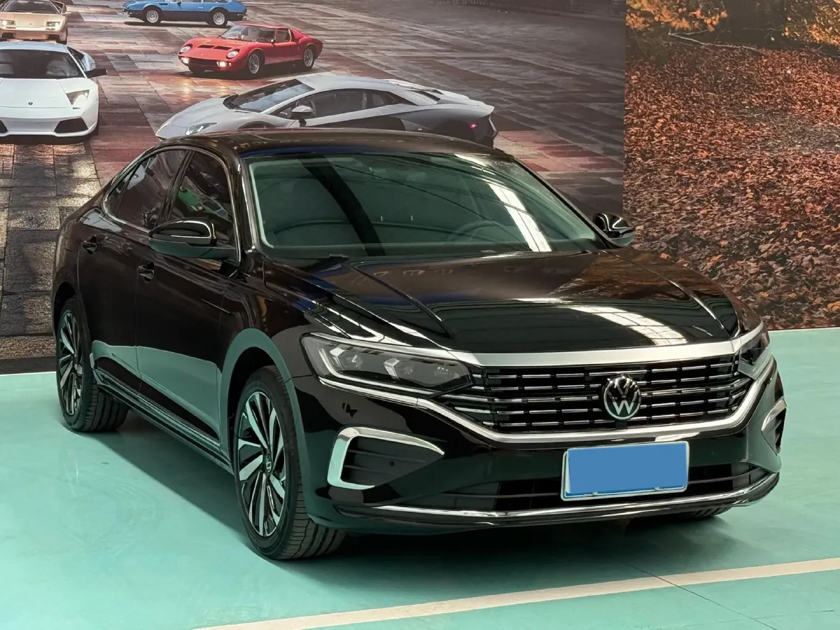2024 Volkswagen Passat 2.0T 220HP L4 7DCT,autocango,china used car exporter,china ev exporter,chinese used car exporter,chinese used ev exporter