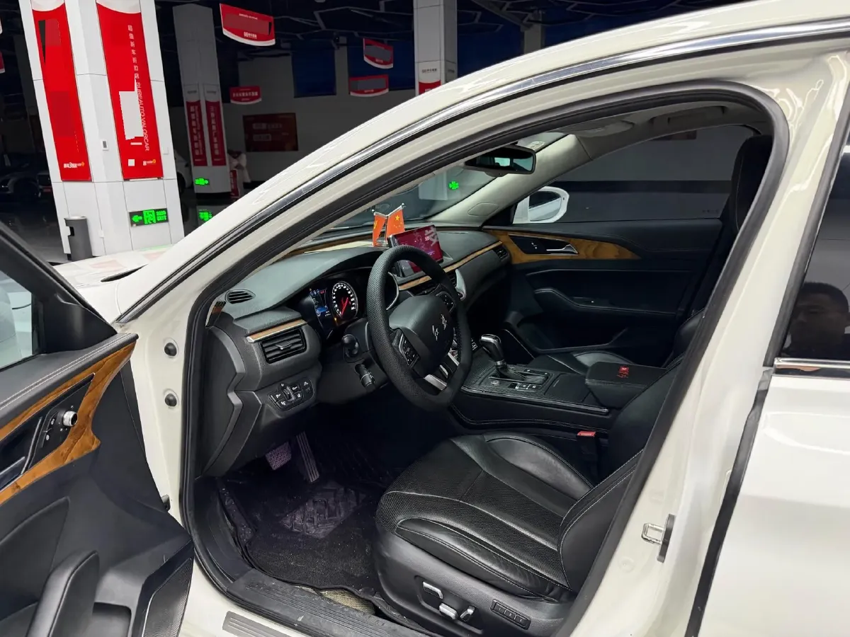 2019 HongQi H5 1.8T 180HP L4 6AT,autocango,china used car exporter,china ev exporter,chinese used car exporter,chinese used ev exporter