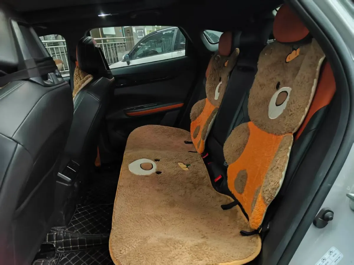 2022 ChangAn UNI-V 1.5T 188HP L4 7DCT,autocango,china used car exporter,china ev exporter,chinese used car exporter,chinese used ev exporter