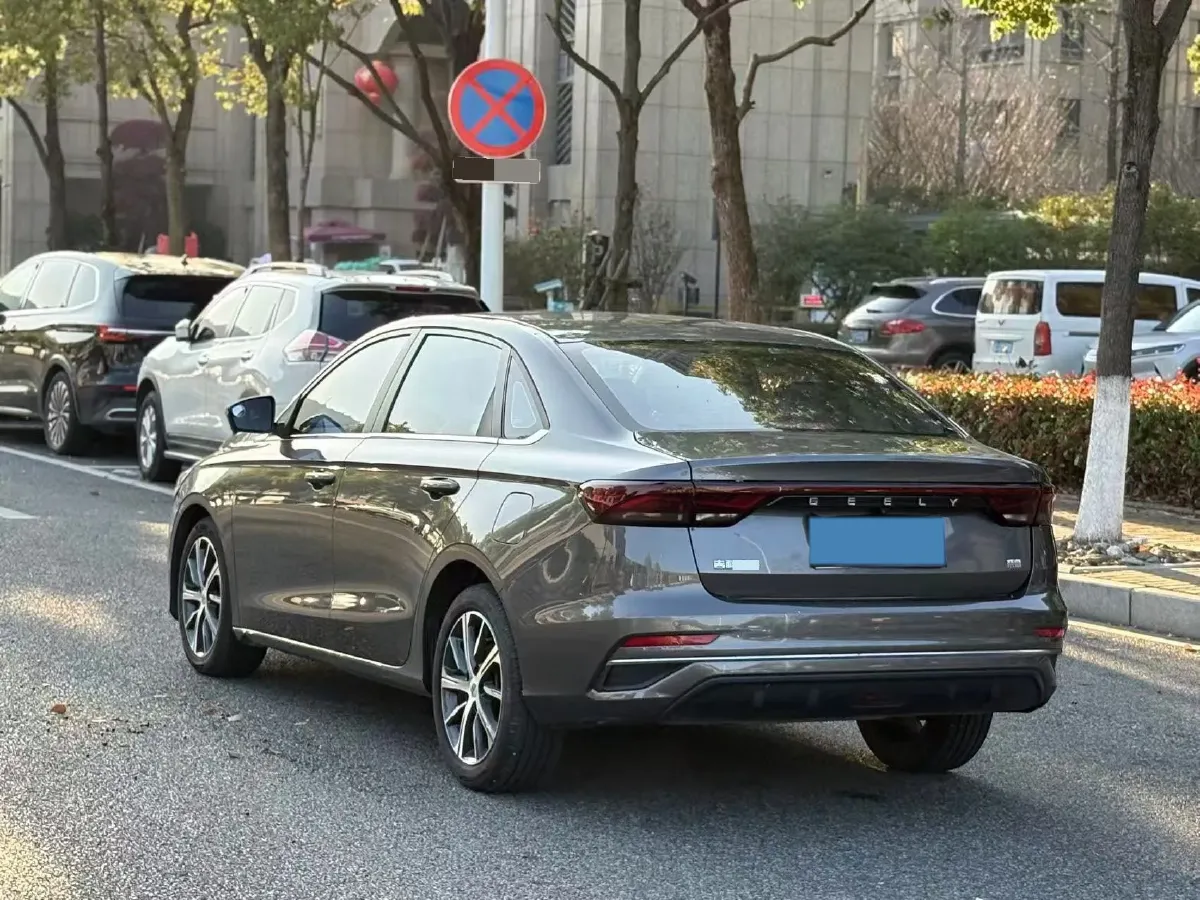 2022 Geely Emgrand 1.5L 114HP L4 CVT,autocango,china used car exporter,china ev exporter,chinese used car exporter,chinese used ev exporter