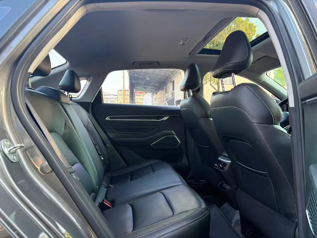 2022 Geely Emgrand 1.5L 114HP L4 CVT,autocango,china used car exporter,china ev exporter,chinese used car exporter,chinese used ev exporter