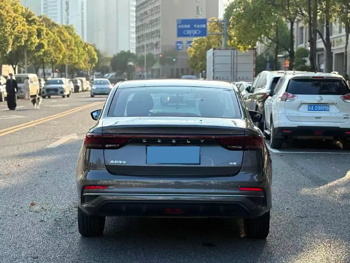 2022 Geely Emgrand 1.5L 114HP L4 CVT,autocango,china used car exporter,china ev exporter,chinese used car exporter,chinese used ev exporter