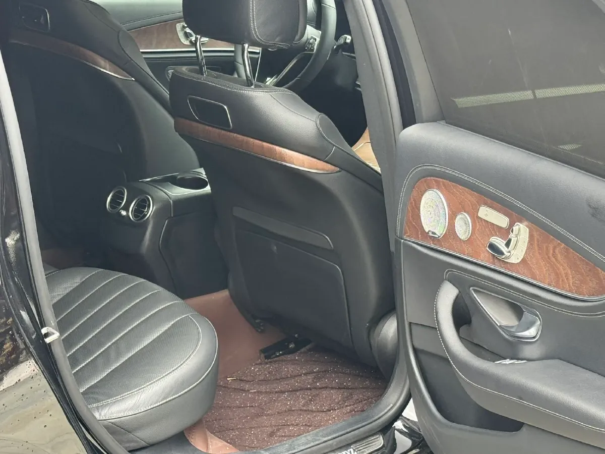 2020 Mercedes-Benz E Class 2.0T 258HP L4 9AT,autocango,china used car exporter,china ev exporter,chinese used car exporter,chinese used ev exporter