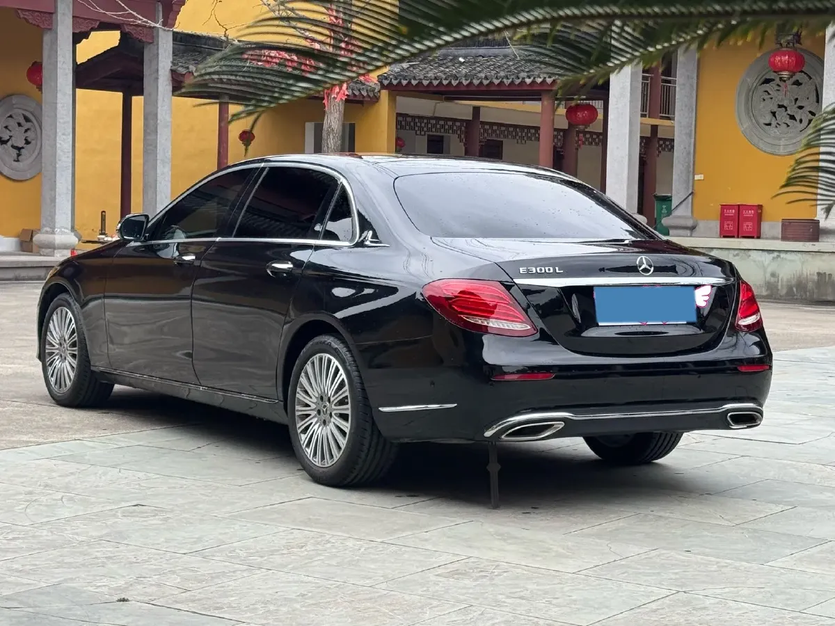 2020 Mercedes-Benz E Class 2.0T 258HP L4 9AT,autocango,china used car exporter,china ev exporter,chinese used car exporter,chinese used ev exporter