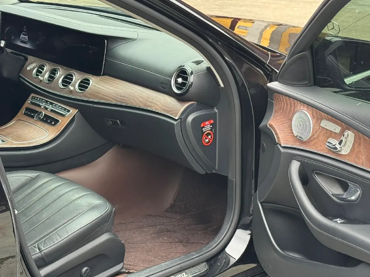 2020 Mercedes-Benz E Class 2.0T 258HP L4 9AT,autocango,china used car exporter,china ev exporter,chinese used car exporter,chinese used ev exporter