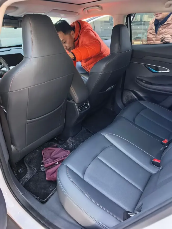 2021 ChangAn UNI-T 1.5T 180HP L4 7DCT,autocango,china used car exporter,china ev exporter,chinese used car exporter,chinese used ev exporter