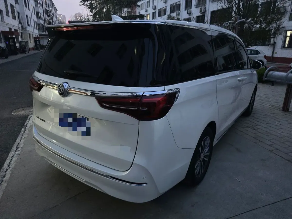 2023 Buick GL8 2.0T 237HP L4 9AT,autocango,china used car exporter,china ev exporter,chinese used car exporter,chinese used ev exporter