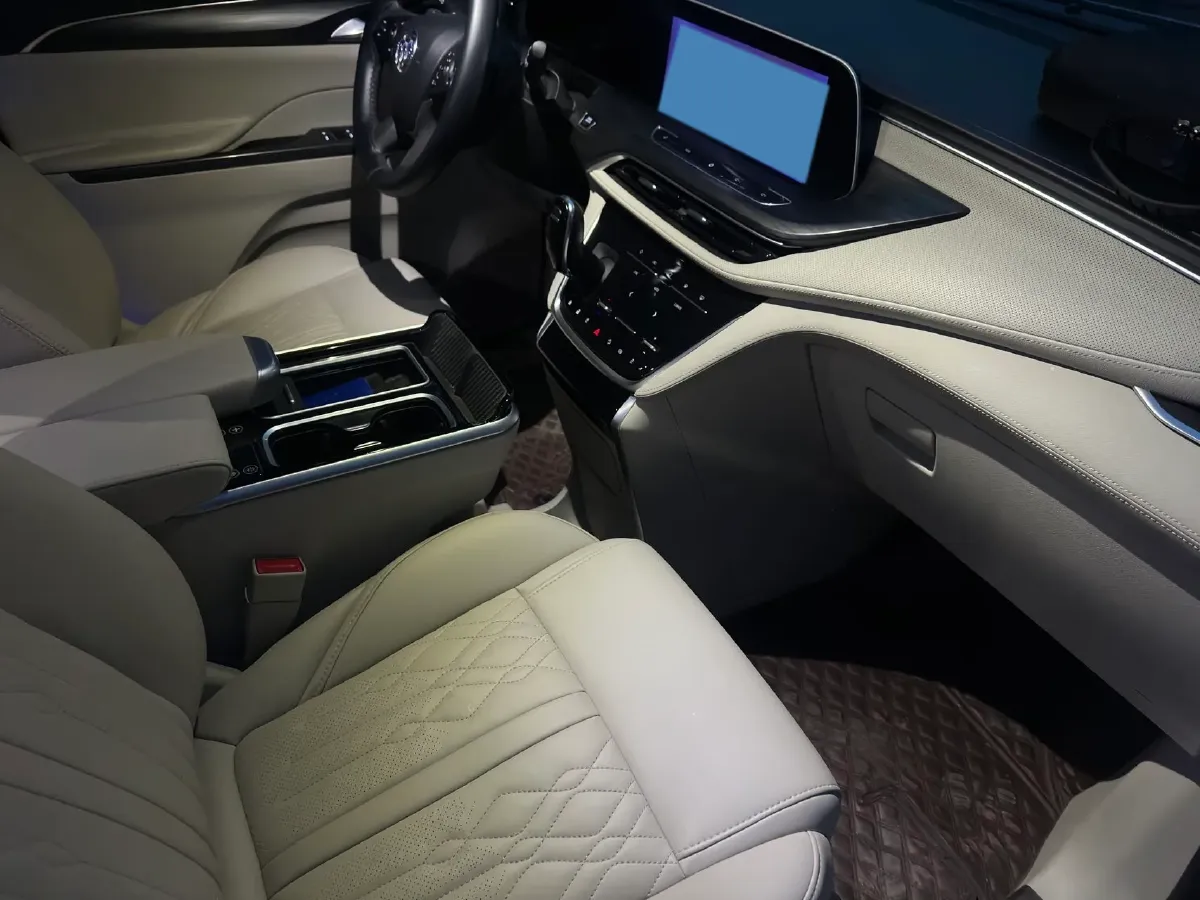 2023 Buick GL8 2.0T 237HP L4 9AT,autocango,china used car exporter,china ev exporter,chinese used car exporter,chinese used ev exporter