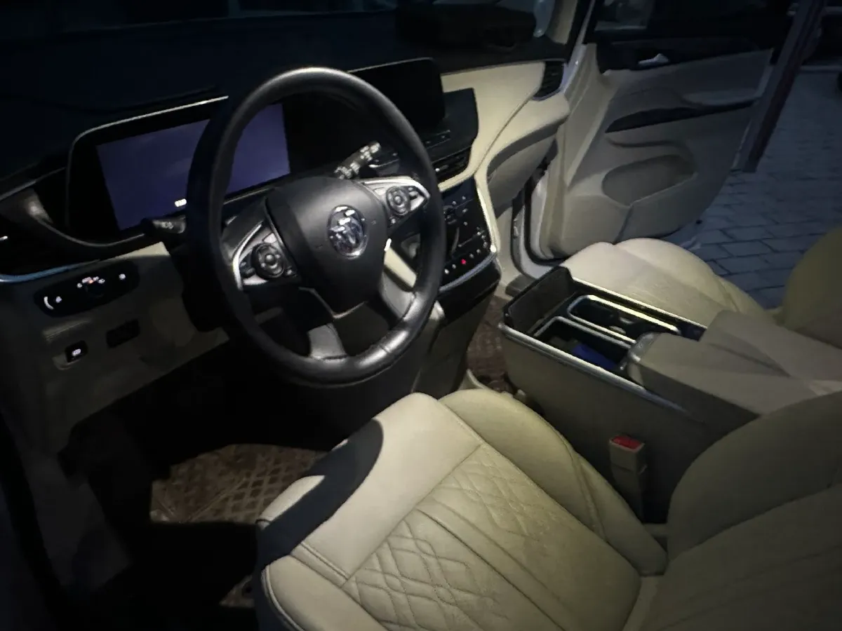 2023 Buick GL8 2.0T 237HP L4 9AT,autocango,china used car exporter,china ev exporter,chinese used car exporter,chinese used ev exporter