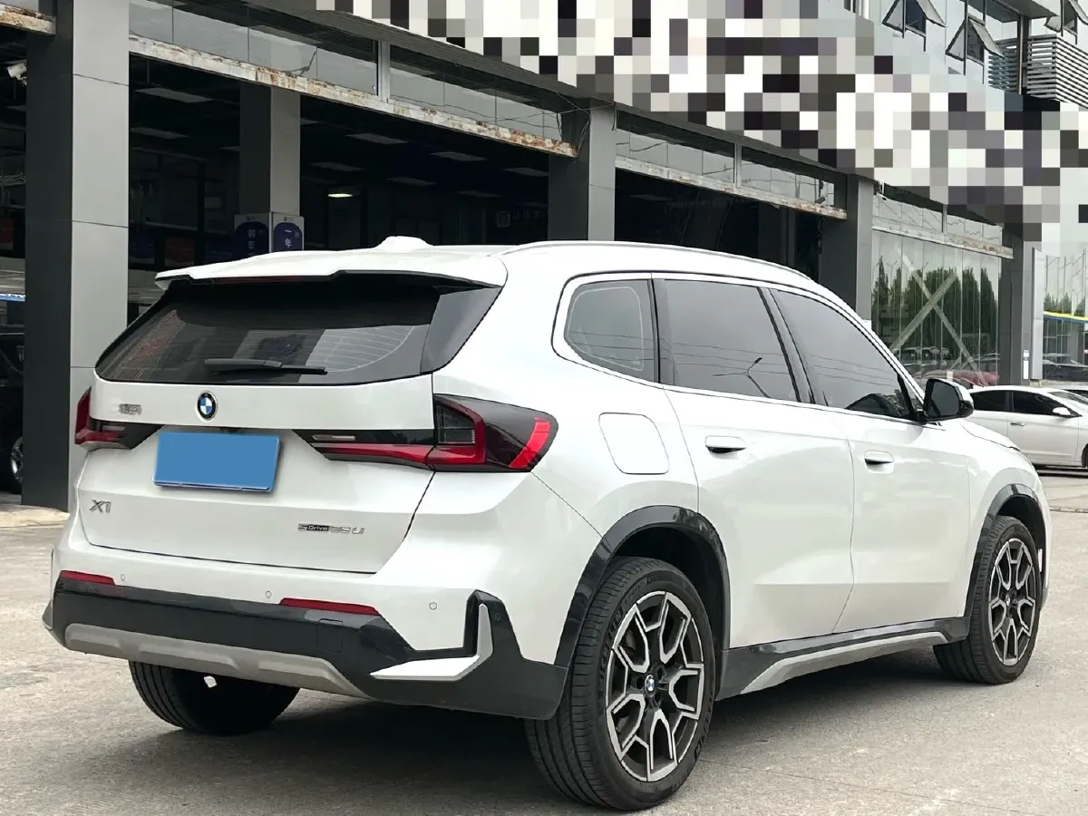 2024 BMW X1 2.0T 204HP L4 7DCT,autocango,china used car exporter,china ev exporter,chinese used car exporter,chinese used ev exporter