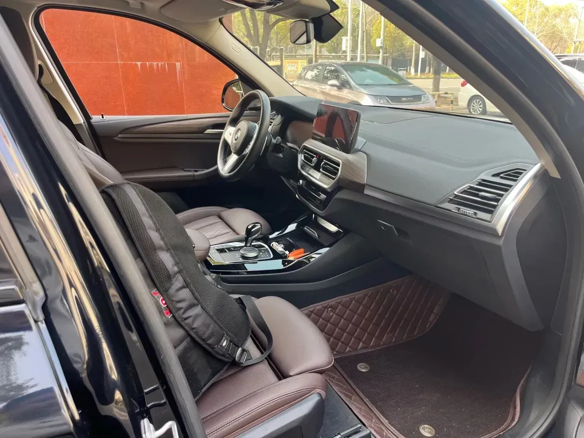 2023 BMW X3 2.0T 245HP L4 8AT,autocango,china used car exporter,china ev exporter,chinese used car exporter,chinese used ev exporter