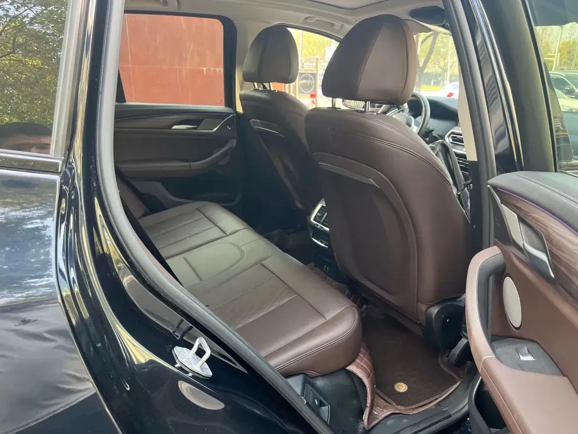 2023 BMW X3 2.0T 245HP L4 8AT,autocango,china used car exporter,china ev exporter,chinese used car exporter,chinese used ev exporter