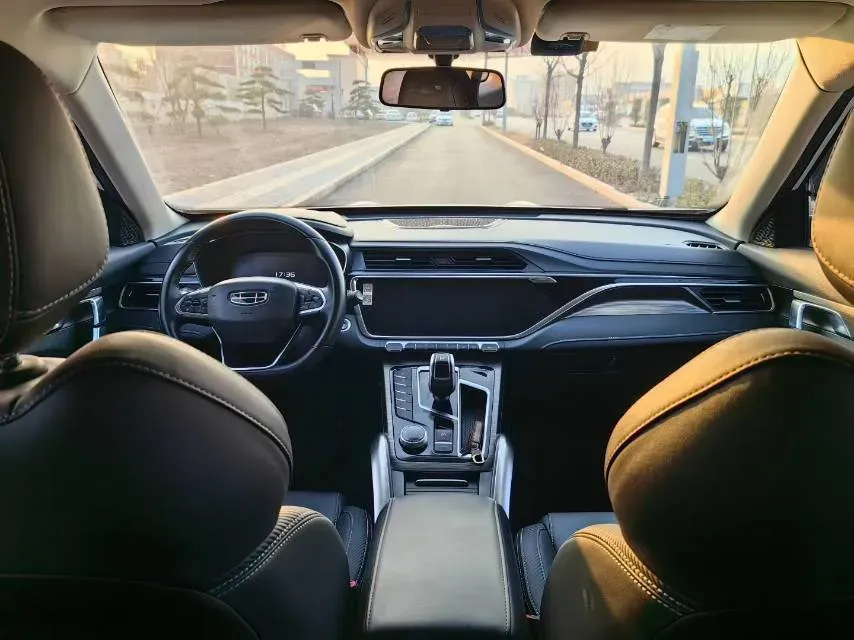 2020 Geely Azkarra 1.8T 184HP L4 7DCT,autocango,china used car exporter,china ev exporter,chinese used car exporter,chinese used ev exporter