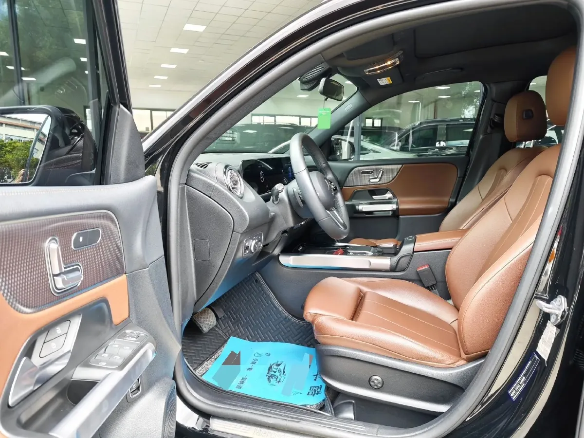 2022 Mercedes-Benz GLB Class 1.3T 163HP L4 7DCT,autocango,china used car exporter,china ev exporter,chinese used car exporter,chinese used ev exporter