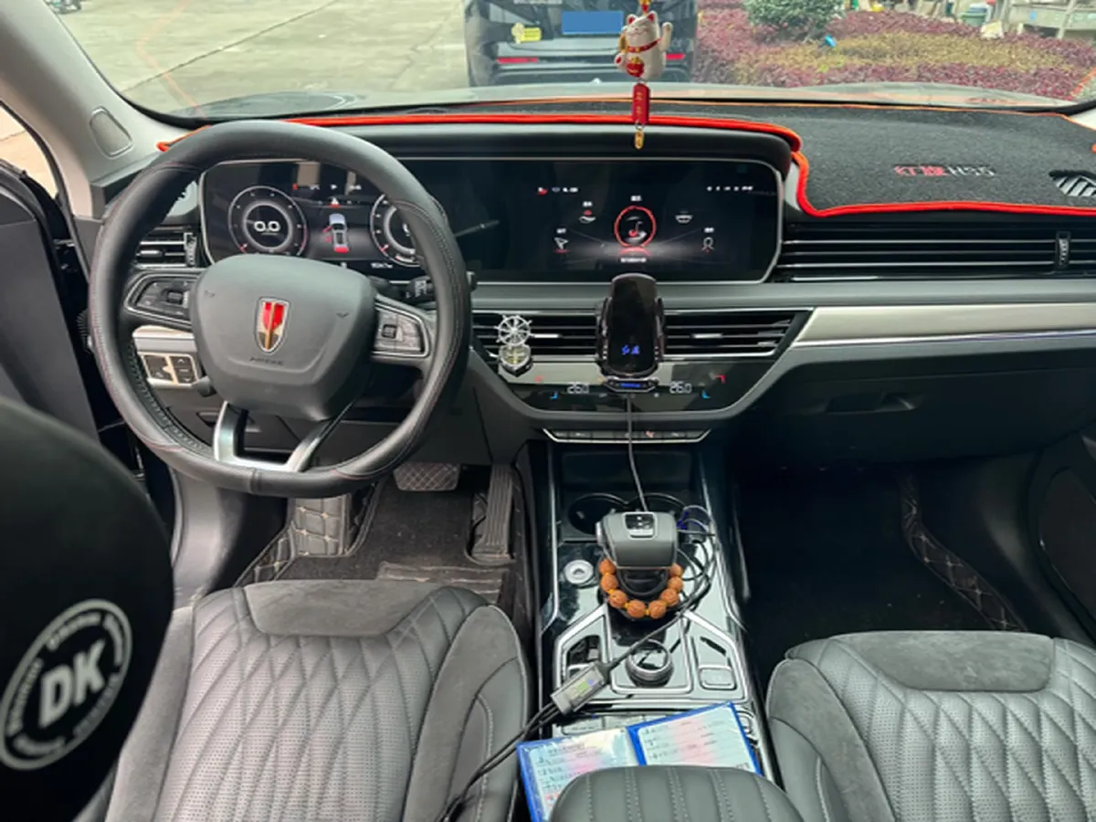 2022 HongQi HS5 2.0T 224HP L4 6AT,autocango,china used car exporter,china ev exporter,chinese used car exporter,chinese used ev exporter