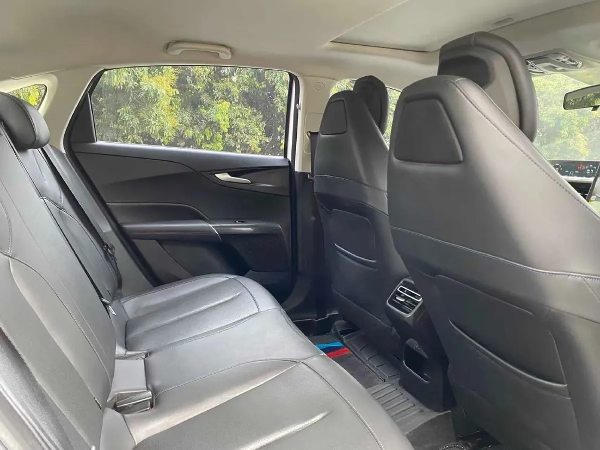 2023 ChangAn Lamore 1.5T 170HP L4 7DCT,autocango,china used car exporter,china ev exporter,chinese used car exporter,chinese used ev exporter