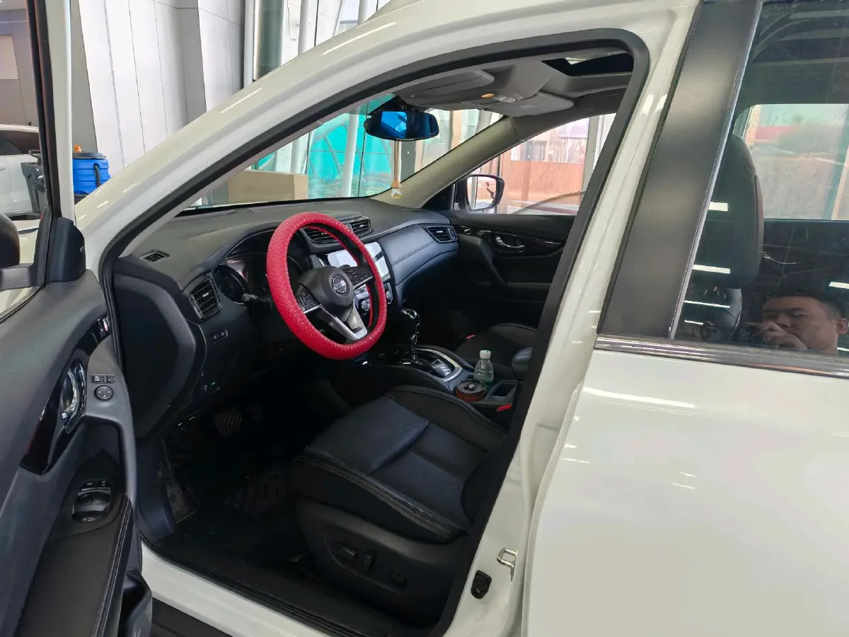 2019 Nissan X-Trail 2.0L 154HP L4 CVT,autocango,china used car exporter,china ev exporter,chinese used car exporter,chinese used ev exporter