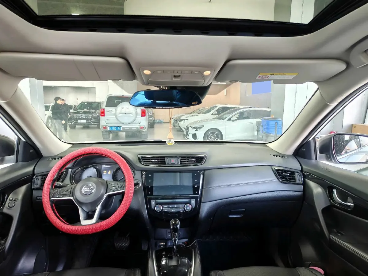 2019 Nissan X-Trail 2.0L 154HP L4 CVT,autocango,china used car exporter,china ev exporter,chinese used car exporter,chinese used ev exporter