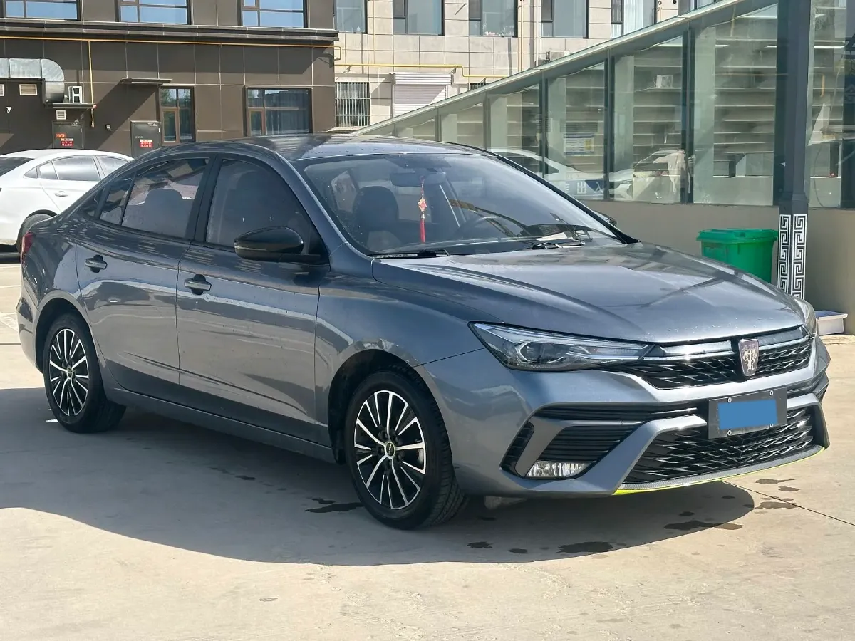 2021 Roewe i5 1.5L 120HP L4 5MT,autocango,china used car exporter,china ev exporter,chinese used car exporter,chinese used ev exporter