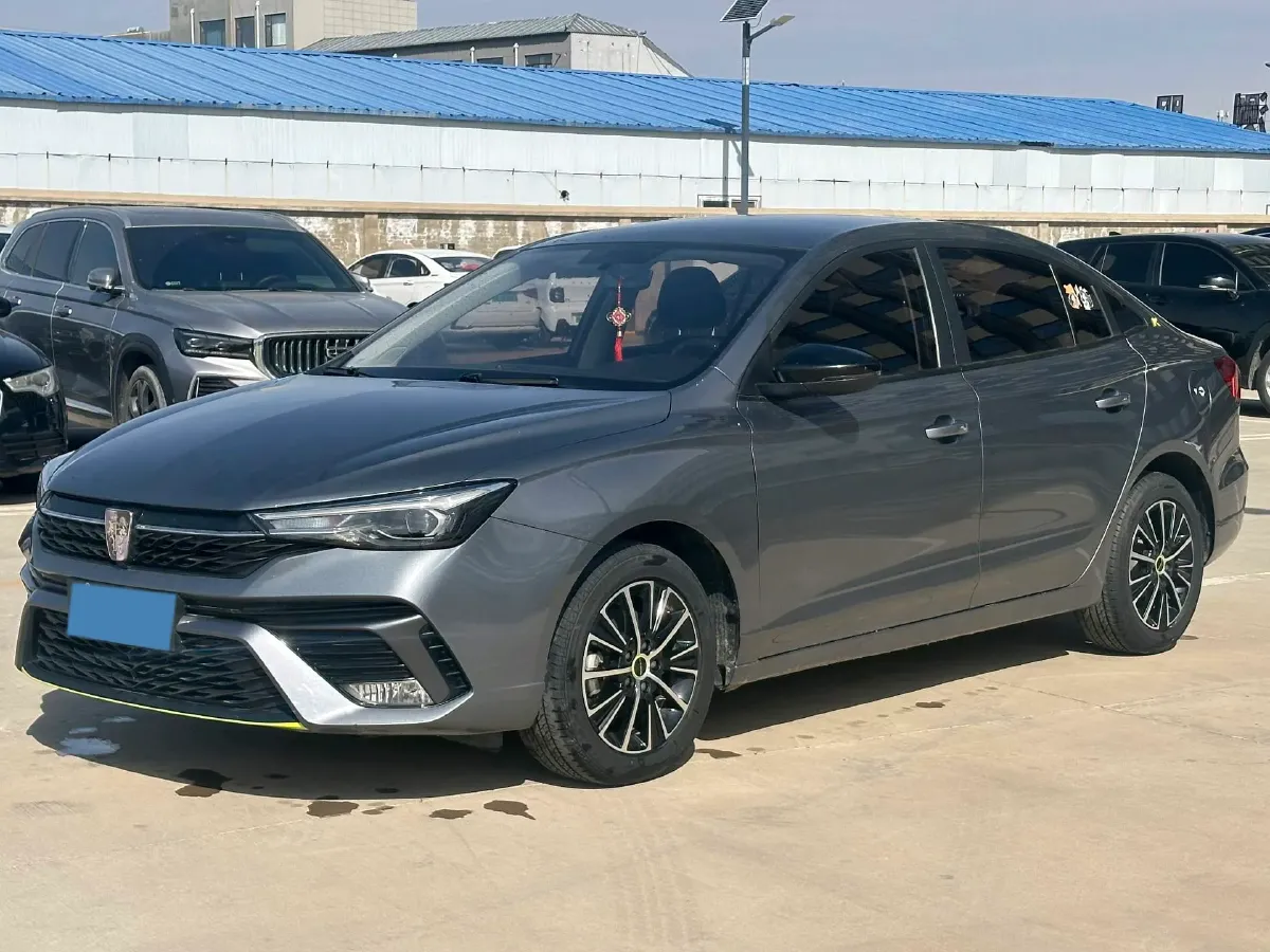 2021 Roewe i5 1.5L 120HP L4 5MT,autocango,china used car exporter,china ev exporter,chinese used car exporter,chinese used ev exporter