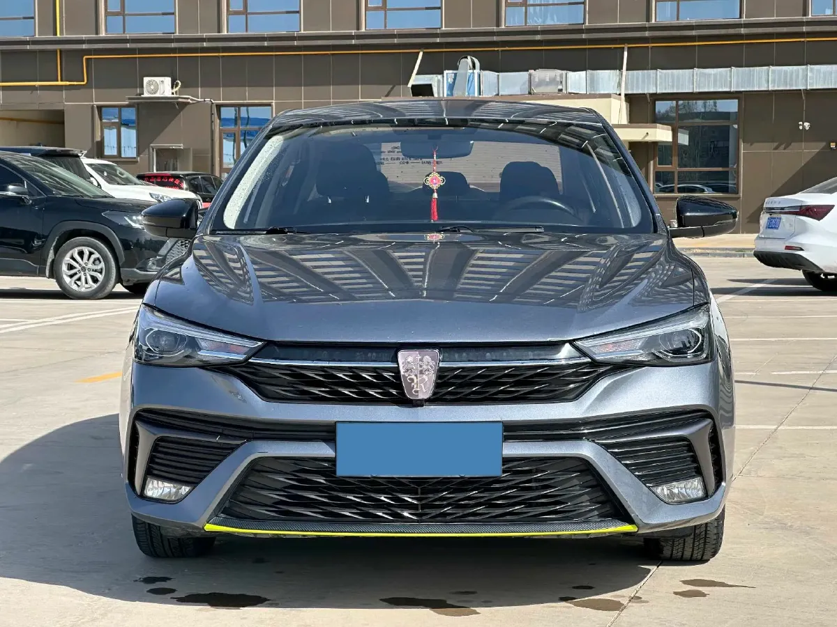 2021 Roewe i5 1.5L 120HP L4 5MT,autocango,china used car exporter,china ev exporter,chinese used car exporter,chinese used ev exporter
