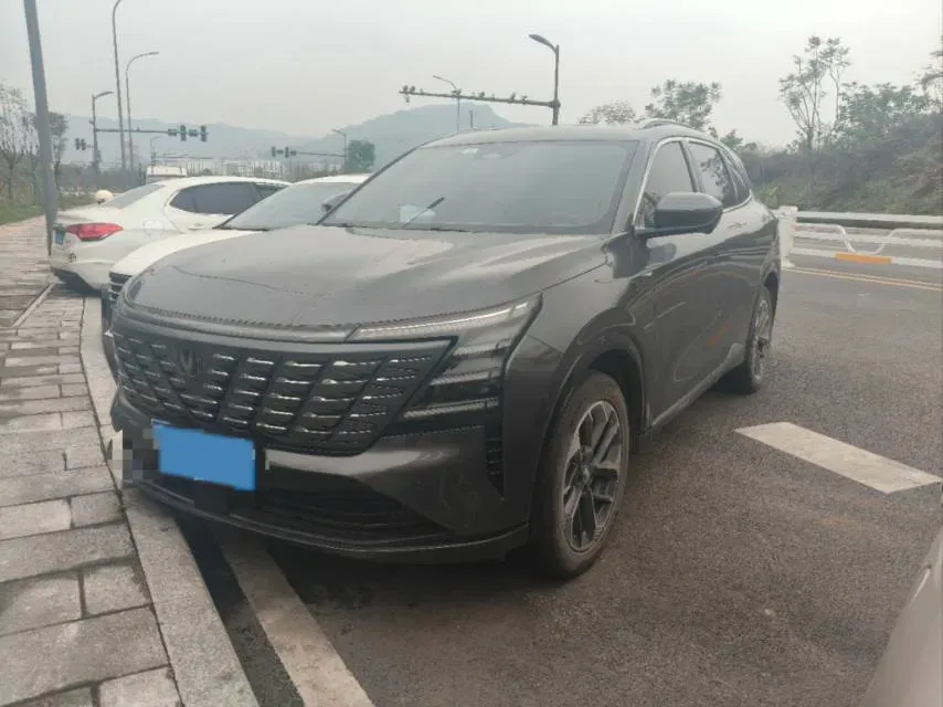 2025 ChangAn CS75 Plus 1.5T 192HP L4 8AT,autocango,china used car exporter,china ev exporter,chinese used car exporter,chinese used ev exporter