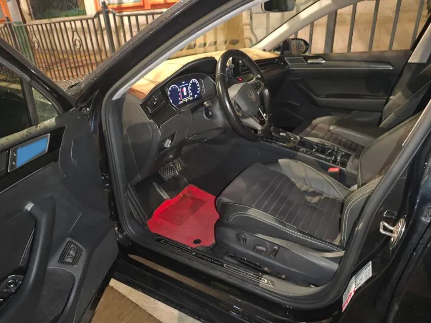 2020 Volkswagen Magotan 2.0T 186HP L4 7DCT,autocango,china used car exporter,china ev exporter,chinese used car exporter,chinese used ev exporter