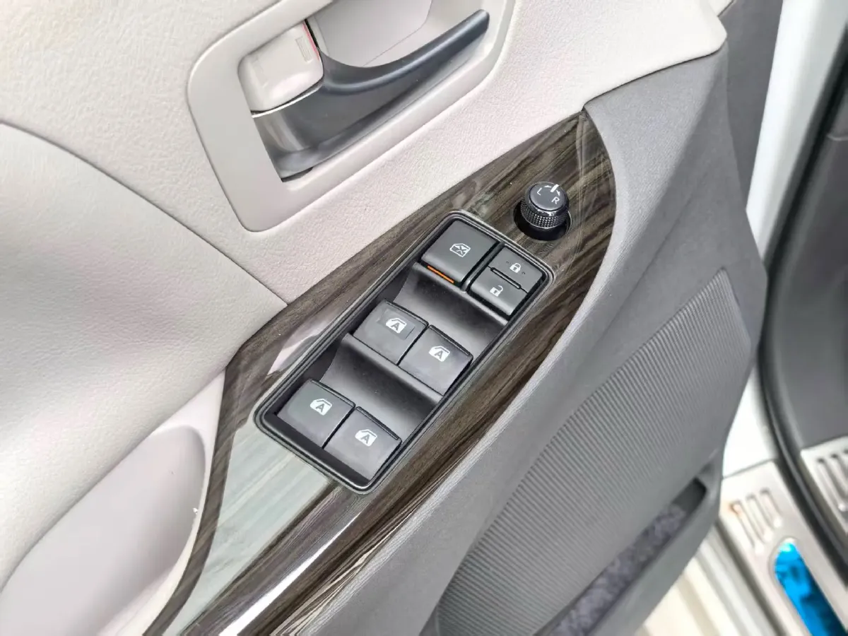 2018 Toyota Highlander 2.0T 220HP L4 6AT,autocango,china used car exporter,china ev exporter,chinese used car exporter,chinese used ev exporter