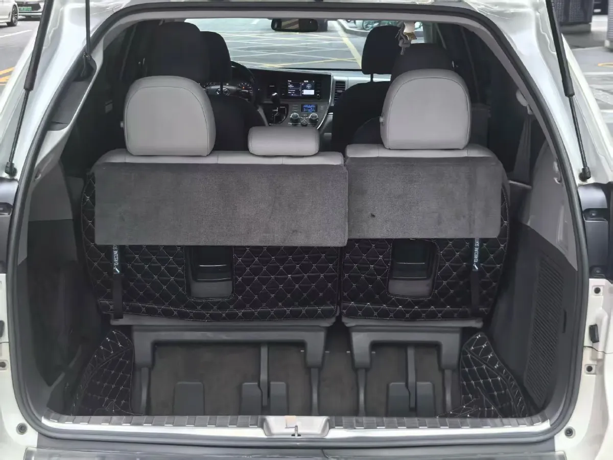 2018 Toyota Highlander 2.0T 220HP L4 6AT,autocango,china used car exporter,china ev exporter,chinese used car exporter,chinese used ev exporter