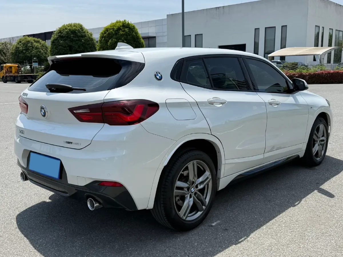 2021 BMW X2 2.0T 192HP L4 7DCT,autocango,china used car exporter,china ev exporter,chinese used car exporter,chinese used ev exporter