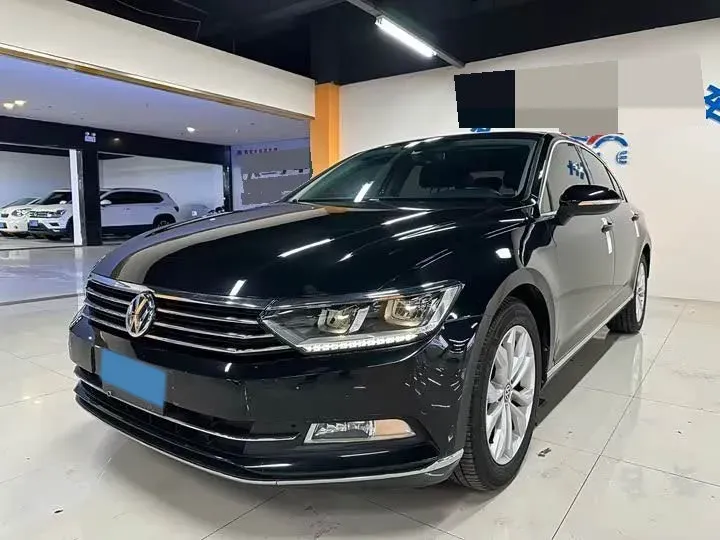 2019 Volkswagen Magotan 2.0T 186HP L4 7DCT,autocango,china used car exporter,china ev exporter,chinese used car exporter,chinese used ev exporter