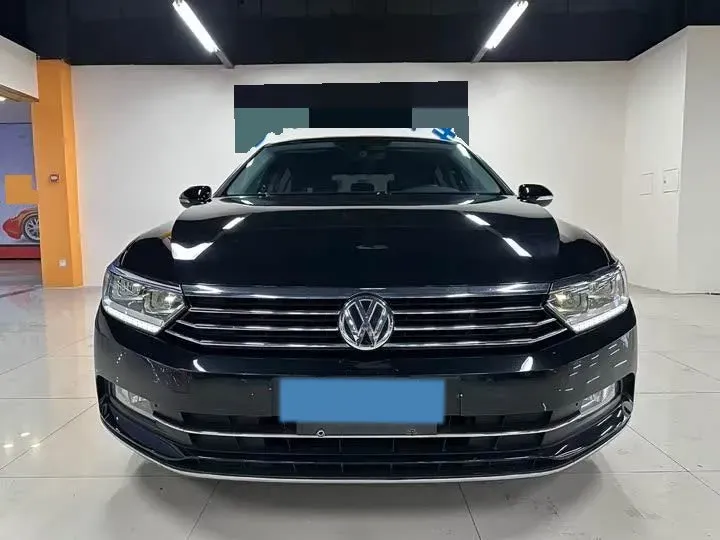 2019 Volkswagen Magotan 2.0T 186HP L4 7DCT,autocango,china used car exporter,china ev exporter,chinese used car exporter,chinese used ev exporter