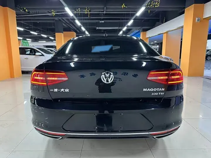 2019 Volkswagen Magotan 2.0T 186HP L4 7DCT,autocango,china used car exporter,china ev exporter,chinese used car exporter,chinese used ev exporter
