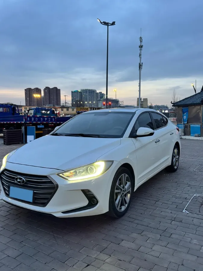 2016 Hyundai Elantra 1.6L 130HP L4 6AT,autocango,china used car exporter,china ev exporter,chinese used car exporter,chinese used ev exporter