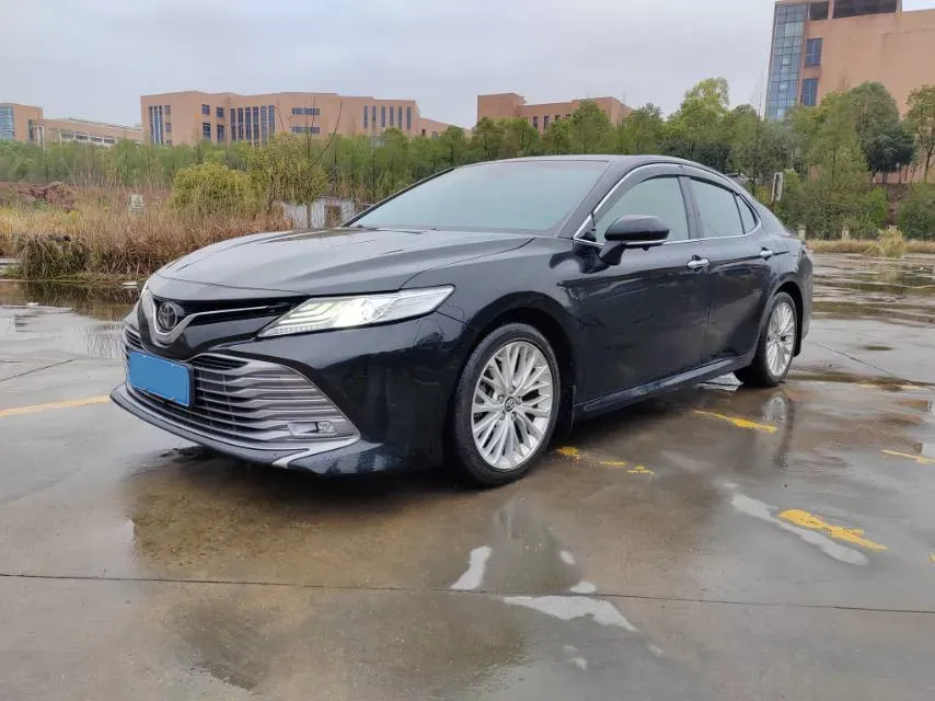 2019 Toyota Camry 2.5L 209HP L4 8AT,autocango,china used car exporter,china ev exporter,chinese used car exporter,chinese used ev exporter