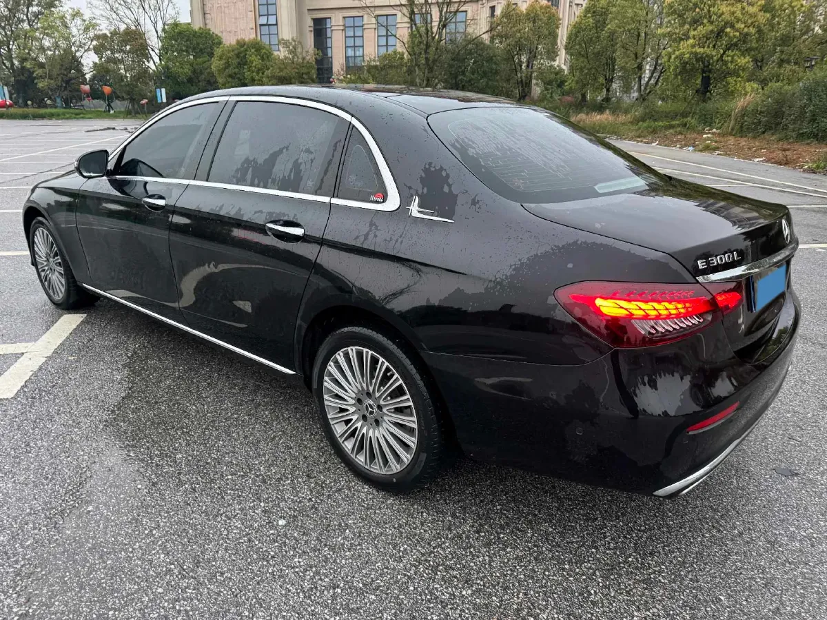 2021 Mercedes-Benz E Class 2.0T 258HP L4 9AT,autocango,china used car exporter,china ev exporter,chinese used car exporter,chinese used ev exporter