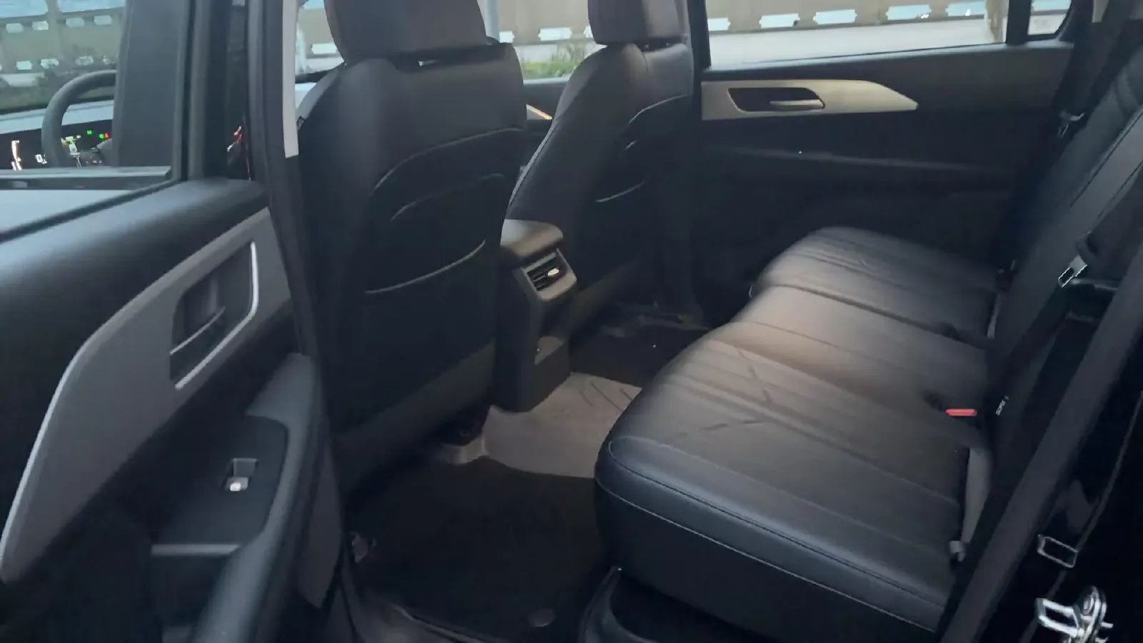 2025 Haval H5 2.0T 224HP L4 8AT,autocango,china used car exporter,china ev exporter,chinese used car exporter,chinese used ev exporter