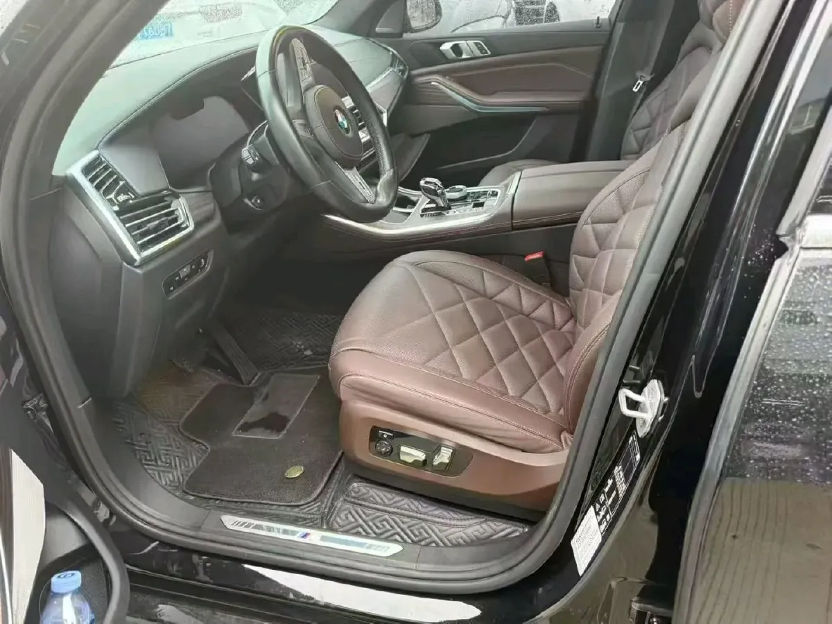 2022 BMW X5 3.0T 333HP L6 8AT,autocango,china used car exporter,china ev exporter,chinese used car exporter,chinese used ev exporter