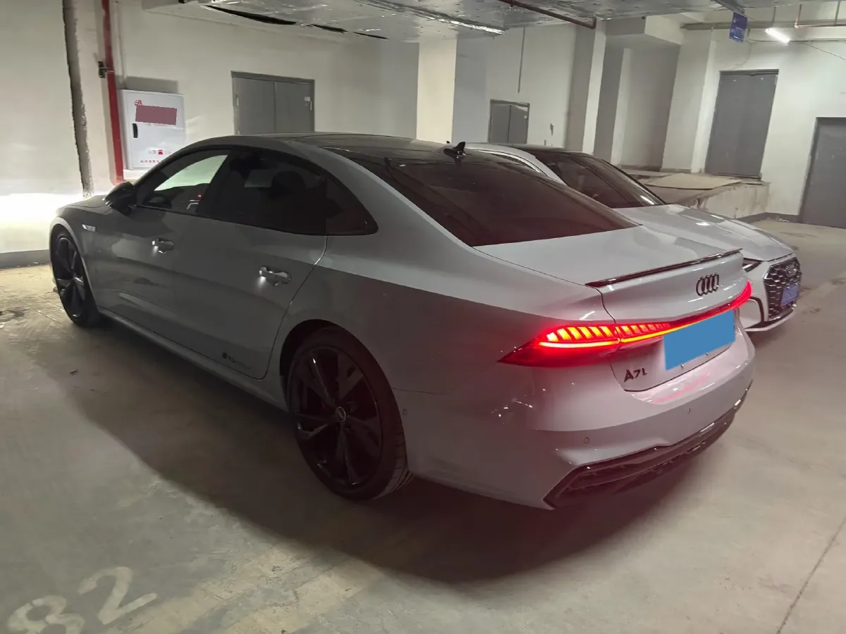 2024 Audi A7L 3.0T 340HP V6 7DCT,autocango,china used car exporter,china ev exporter,chinese used car exporter,chinese used ev exporter