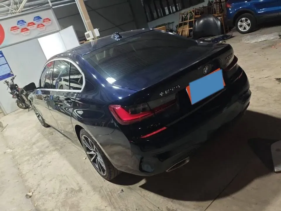 2022 BMW 3 Series 2.0T 156HP L4 8AT,autocango,china used car exporter,china ev exporter,chinese used car exporter,chinese used ev exporter