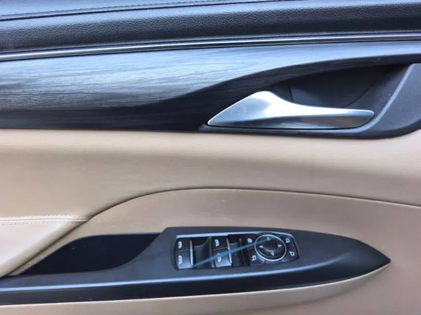 2021 Buick GL8 2.0T 237HP L4 9AT,autocango,china used car exporter,china ev exporter,chinese used car exporter,chinese used ev exporter