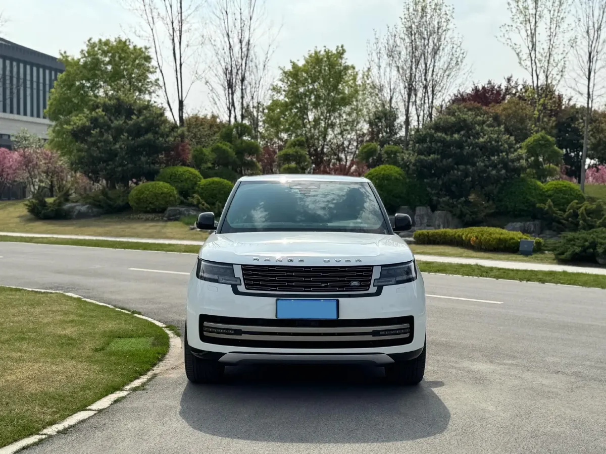 2024 Land Rover Range Rover 3.0T 400HP L6 8AT,autocango,china used car exporter,china ev exporter,chinese used car exporter,chinese used ev exporter