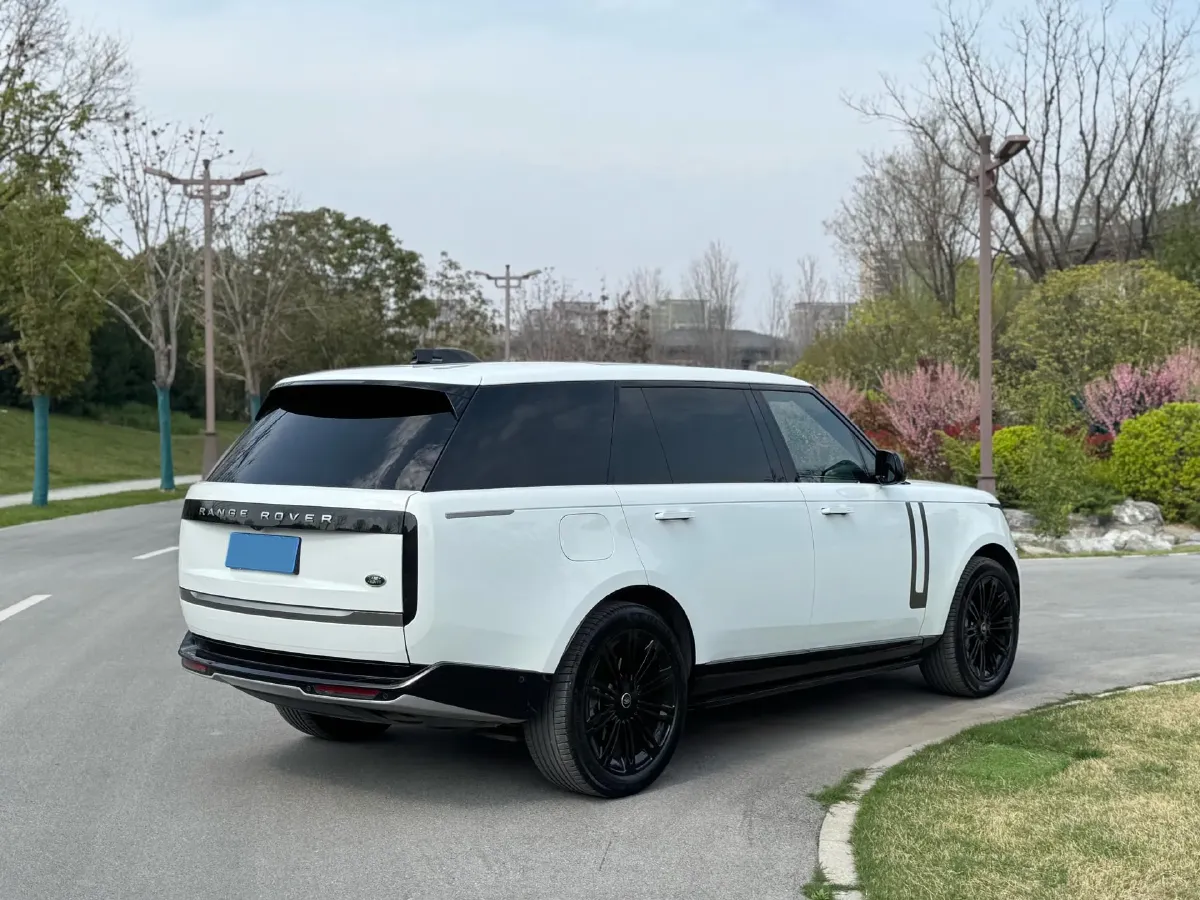 2024 Land Rover Range Rover 3.0T 400HP L6 8AT,autocango,china used car exporter,china ev exporter,chinese used car exporter,chinese used ev exporter