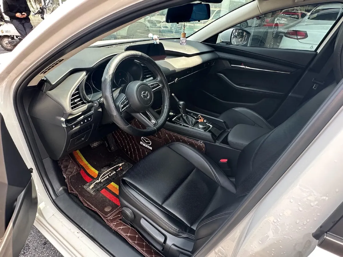 2022 Mazda 3 Axela 2.0L 158HP L4 6AT,autocango,china used car exporter,china ev exporter,chinese used car exporter,chinese used ev exporter