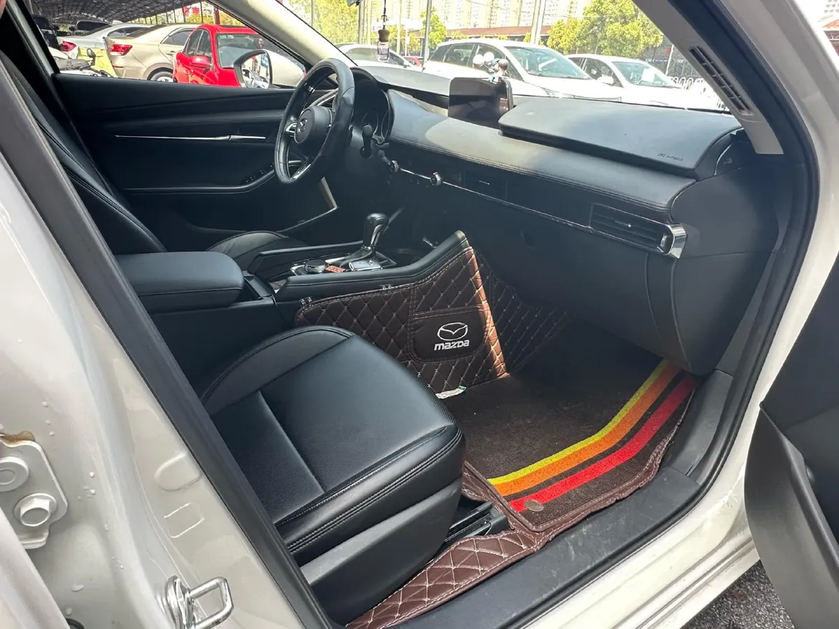 2022 Mazda 3 Axela 2.0L 158HP L4 6AT,autocango,china used car exporter,china ev exporter,chinese used car exporter,chinese used ev exporter